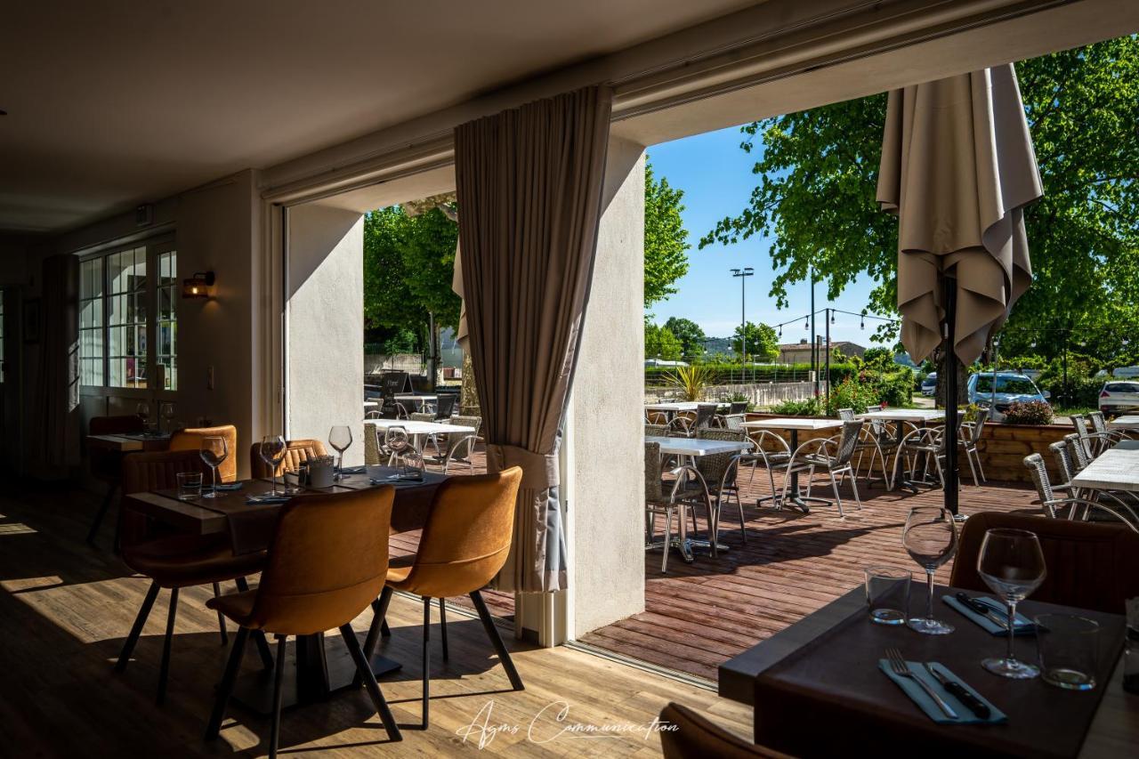 Logis Du Champ De Mars Hotel Puy-Saint-Martin Bagian luar foto
